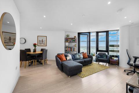 Goodwin Street, Finsbury Park, N4 2 bed flat for sale
