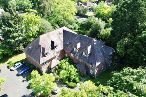 Old Forest Road, Wokingham... 2 bed apartment for sale