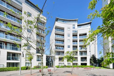 Pump House Crescent, Brentford, TW8 2 bed flat for sale