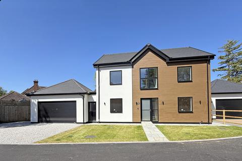Wayside Avenue, Harrogate 5 bed detached house for sale