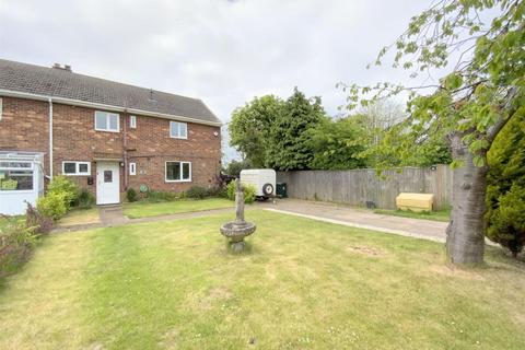 Seawall Lane, North Cotes, Grimsby 3 bed semi