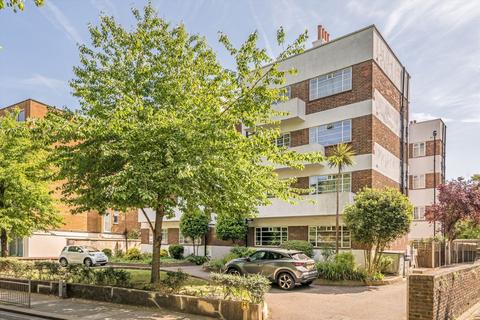 Claremont Road, Surbiton KT6 2 bed flat for sale