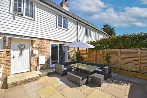 Beckley, East Sussex, TN31 3 bed terraced house for sale