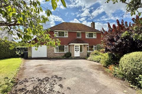 Rose Cottage Lane, Staplefield 3 bed detached house for sale