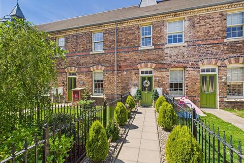 Kyrle Close, Telford TF8 2 bed terraced house for sale