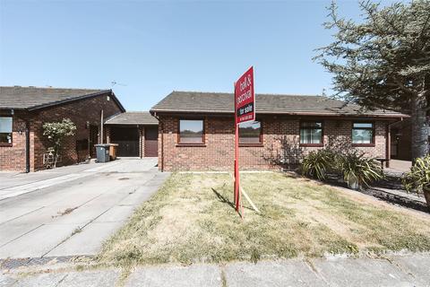 Moor Lane, Southport, Merseyside, PR8 2 bed bungalow for sale