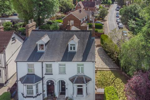 Alma Road, St. Albans 4 bed end of terrace house for sale