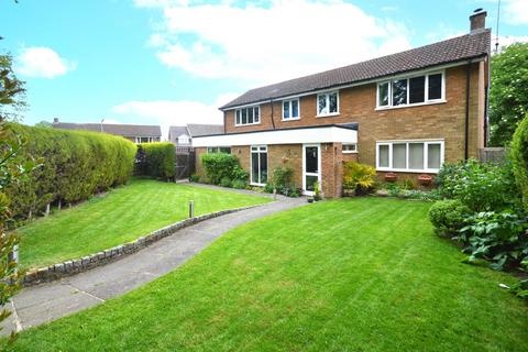 Mill Mead, Aylesbury HP22 4 bed detached house for sale