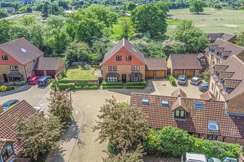 Catesby Croft, Milton Keynes MK5 5 bed detached house for sale