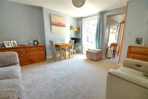 East Grinstead, West Sussex, RH19 1 bed maisonette for sale