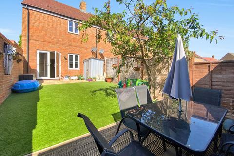 Finn Farm Road, Ashford TN25 2 bed end of terrace house for sale