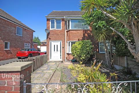 Hastings Avenue,  Blackpool, FY2 3 bed semi