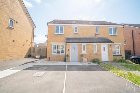 Heol Y Pibydd, Gorseinon, Swansea 3 bed semi