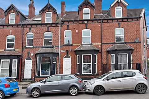 Hessle Place, Leeds 6 bed terraced house for sale