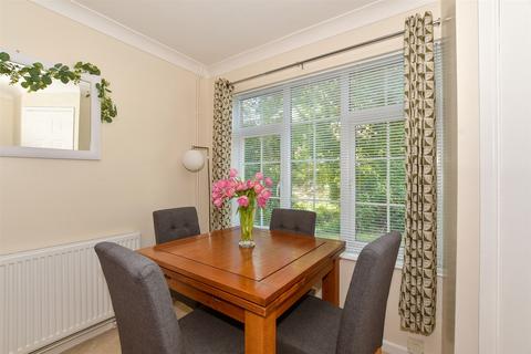 Hoylake Close, Crawley RH11 2 bed end of terrace house for sale