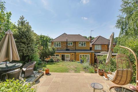 South Croydon CR2 4 bed detached house for sale