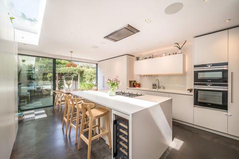 Kimberley Road, London SW9 4 bed terraced house for sale