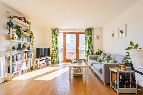 51 Campbell Road, London E3 1 bed flat for sale