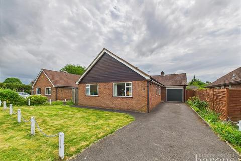 Dalewood, Basingstoke RG22 3 bed detached bungalow for sale
