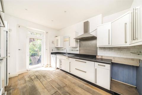 Lee High Road, Lee, SE12 3 bed apartment for sale