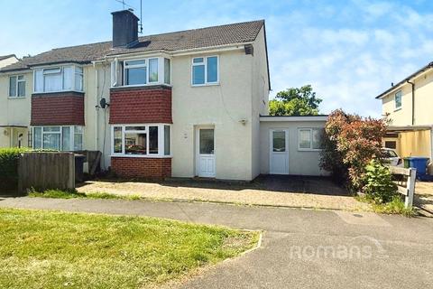 Meadow Road, Farnborough, Hampshire 3 bed semi