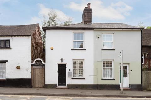High Street, Nutfield, Redhill 3 bed semi