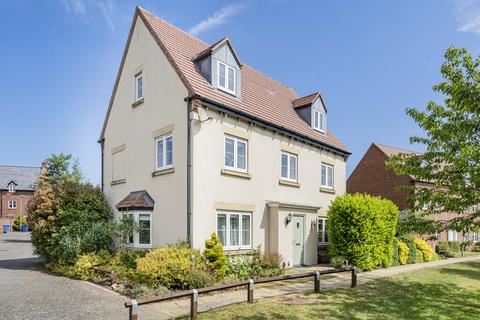 Goodwood Close, Bicester, OX26 5 bed detached house for sale