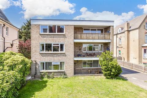 Cheriton Gardens, Folkestone, Kent 2 bed apartment for sale