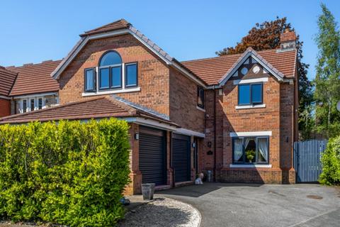 Nevern Close, Heaton, Bolton, BL1 5 bed detached house for sale