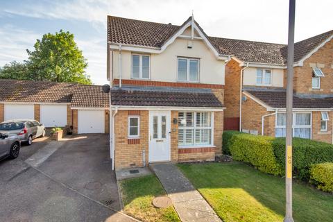 Marsh View, Gravesend, Kent, DA12 3 bed detached house for sale