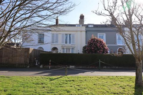 Ebberley Lawn, Barnstaple, EX32 3 bed apartment for sale