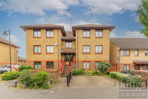Colchester Road, London 2 bed flat for sale
