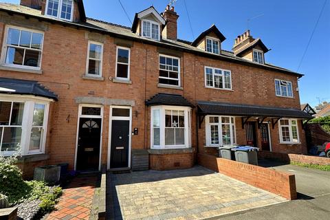 Station Road, Alcester 3 bed character property for sale