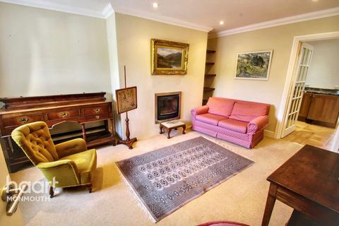 Barons Court, Usk 3 bed terraced house for sale