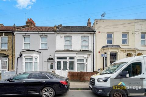 Westbury Road, Forest Gate 6 bed terraced house for sale
