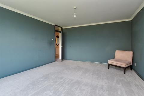 Highcroft Villas, Brighton, East Sussex 2 bed flat for sale