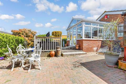 Chanctonbury Chase, Seasalter... 3 bed detached bungalow for sale