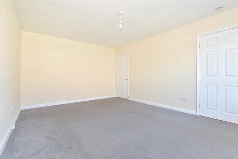 St. Andrew's Way, Freshwater PO40 2 bed ground floor maisonette for sale