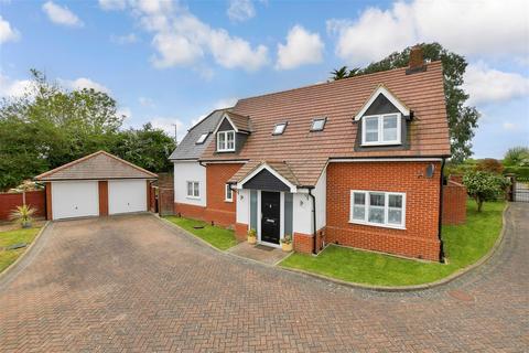 Tye Green Village, Harlow CM18 4 bed detached house for sale