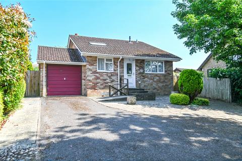Daneswood Road, New Milton... 2 bed bungalow for sale