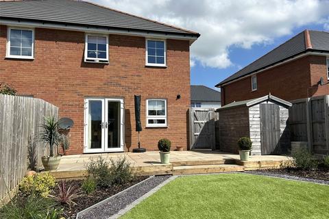 Honeycomb Vale, Chard, Somerset, TA20 3 bed semi