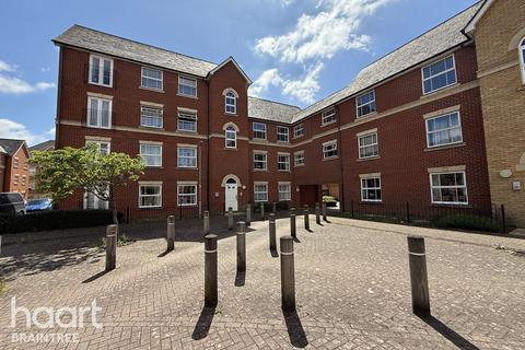Malyon Close, Braintree 2 bed apartment for sale