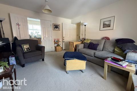 Malyon Close, Braintree 2 bed apartment for sale