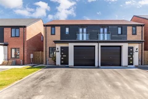 Primrose Lane, Great Park, NE13 3 bed semi