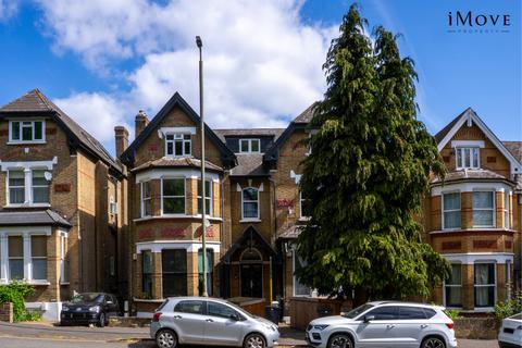 Crystal Palace Park Road, London SE26 2 bed flat for sale