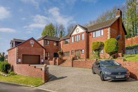Clos Maes Mawr, Caerphilly 5 bed detached house for sale