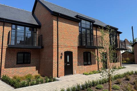 Connaught Place, Brockenhurst, SO42 3 bed terraced house for sale