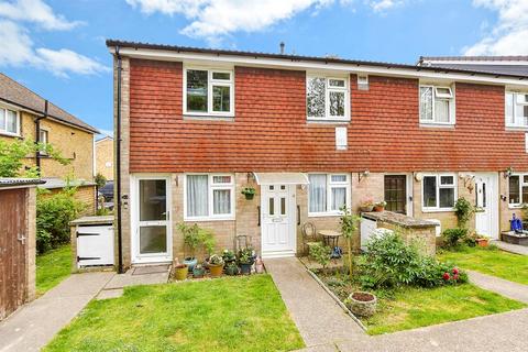 Owen Square, Walmer, Deal, Kent 2 bed flat for sale