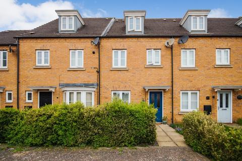 Oulton Road, Projects Drive, Rugby, CV21 3 bed terraced house for sale
