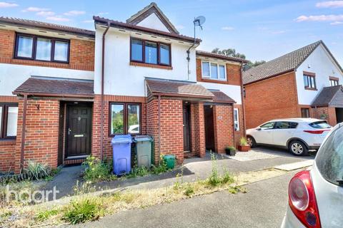 Gabion Avenue, Purfleet 2 bed terraced house for sale